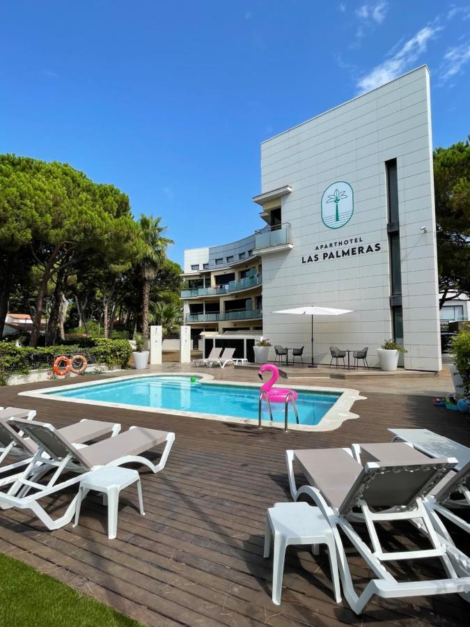 Aparthotel Las Palmeras Castelldefels Ngoại thất bức ảnh